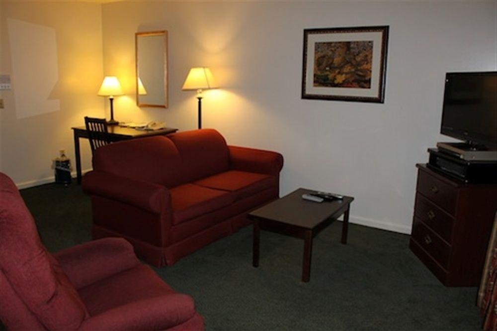 The Central Downtown Inn Suites Pittsfield Exterior photo